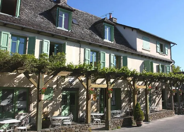 Logis Du Fel 2* ル・フェル