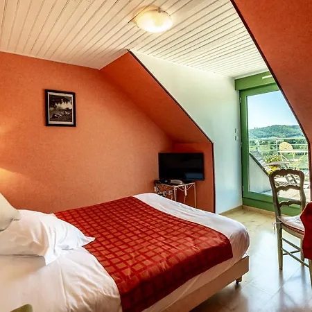 Logis Du Fel 2* Le Fel