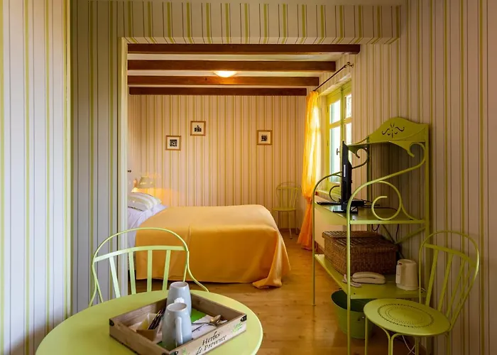 Logis Du Fel 2* Le Fel