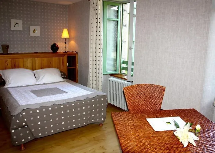 Hotell Logis Du Fel 2*